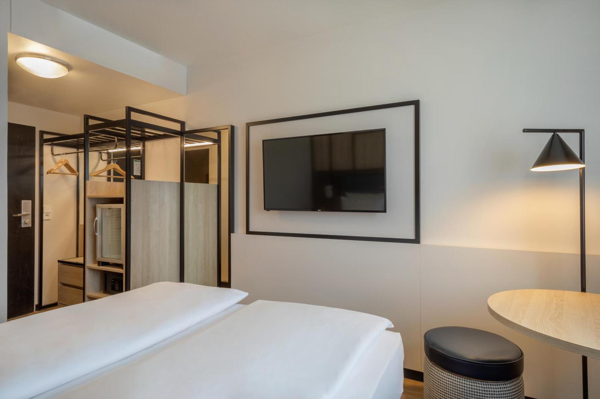 Hotel Muenchen City Center Affiliated By Melia Exterior photo